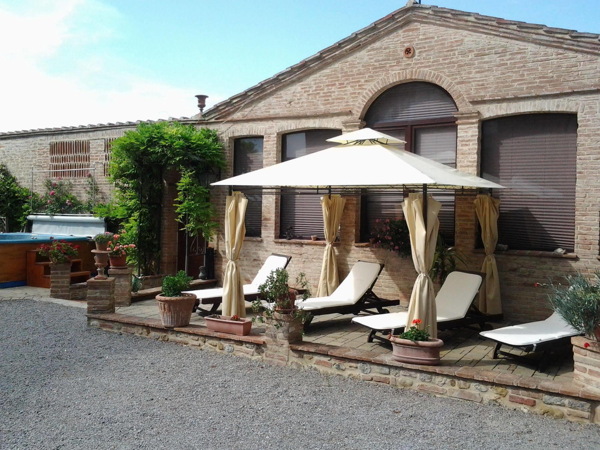 Città della Pieve Relais Castelluccio Palusseゲストハウス エクステリア 写真