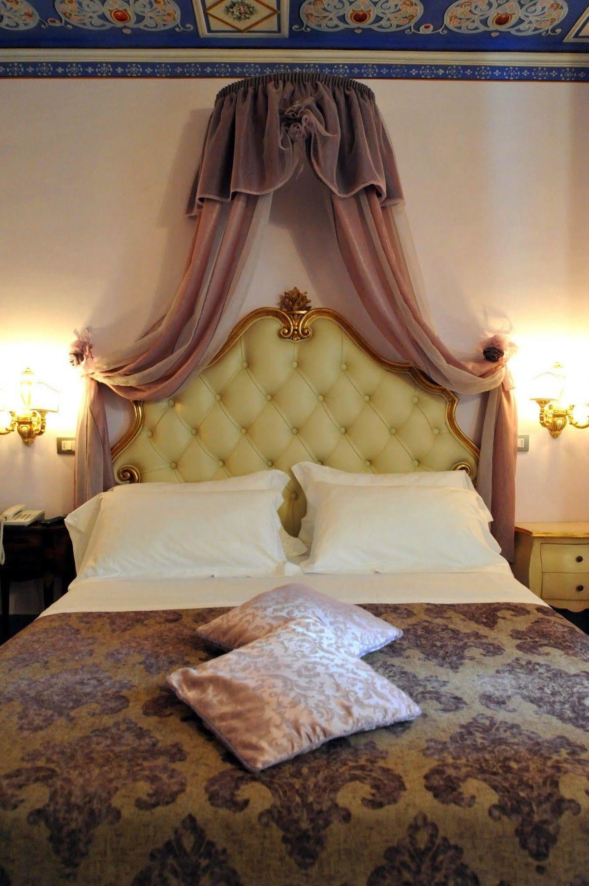 Città della Pieve Relais Castelluccio Palusseゲストハウス エクステリア 写真
